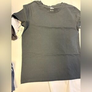 NWT TNA Aritzia Tshirt